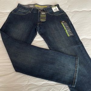 Lee Men's Extreme Motion Straight Fit Tapered Leg Jeans